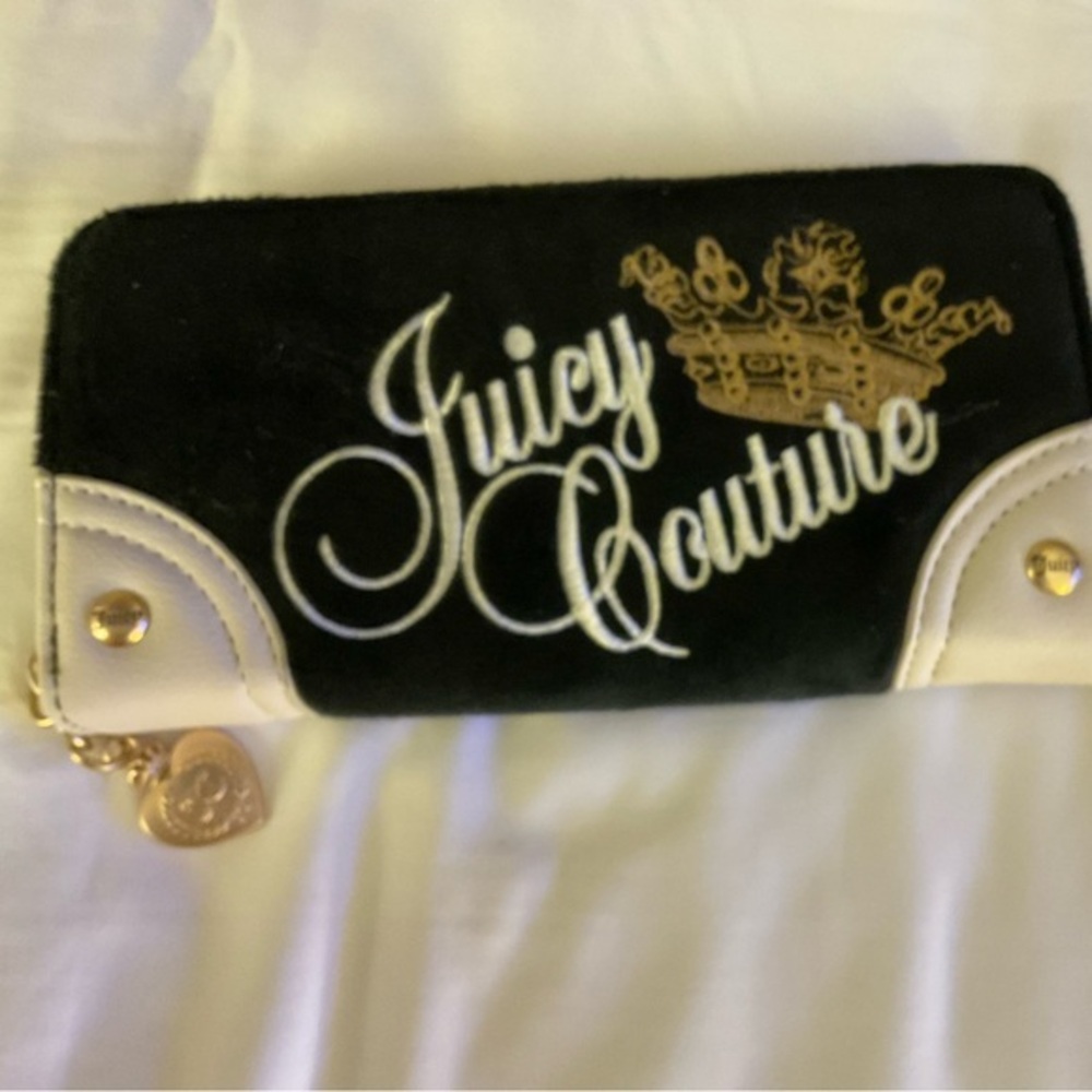 Juicy Couture Black and Gold Wallet with White Accents